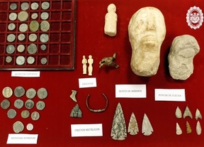 La Policía Local interviene piezas arqueológicas a la venta en un mercadillo de Sevilla