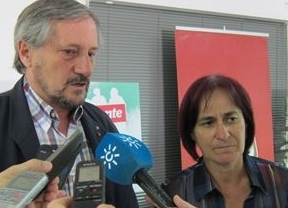 Meyer en Almería: 'Cañete y Valenciano ahora teatralizan diferencias pero gobiernan juntos en un bipartito culpable'