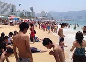 Más de la mitad de turistas son menores de 44 años y la mayor parte nos eligen por el clima y la playa