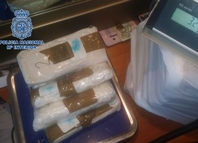 Incautados 29 kilos de cocaína en Brasil y Cádiz en un trasatlántico