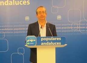 El PP-A ve a Díaz "en el ajo" de las exoneraciones y le pide que explique los "agujeros negros" antes de "huir" a Marruecos