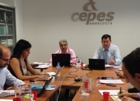El PSOE-A confirma la entrada de CEPES en la próxima concertación social 