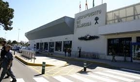 El aeropuerto de Almería acogerá conexiones con 18 destinos, siete internacionales, en la temporada de invierno