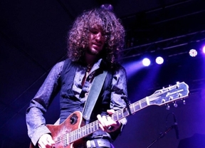 El guitarrista británico Oli Brown ofrecerá su mejor blues en la Sala Ambigú Axerquía el 31 de octubre