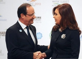 Cristina viajará a Francia para inaugurar el Salón del Libro de París y reunirse con Hollande