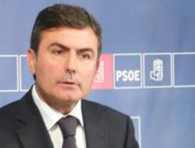 Saura (PSRM) pide 'seriedad' a Valcárcel y afirma que los delitos 'los cometen las personas, no las ideas'