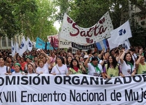 Las mujeres argentinas creen que persiste la desigualdad para acceder a puestos jerárquicos