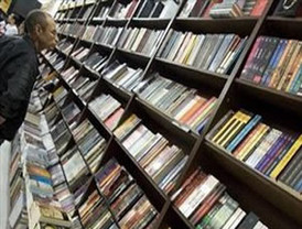 Feria del Libro de Buenos Aires abre sus puertas, desafía la crisis