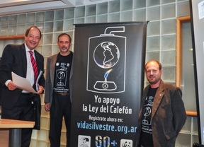Sanz y la Fundación Vida Silvestre presentaron la campaña "Yo apoyo la ley del calefón"