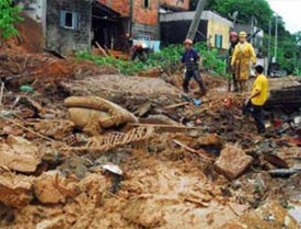 Temporal deja más de 600 muertos en Río de Janeiro