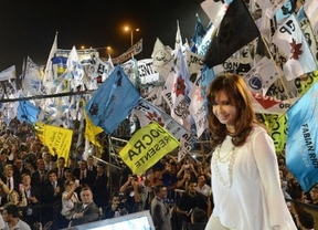 Cristina convocó a todos los argentinos a "trabajar unidos y laburar por el país"
