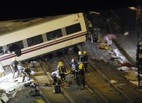 Más de cincuenta muertos por el descarrilamiento del tren en Galicia
