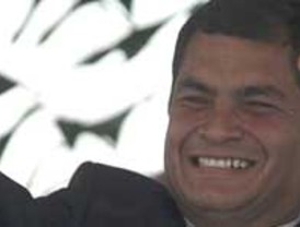 Rafael Correa arrasa en el referéndum de reforma constitucional