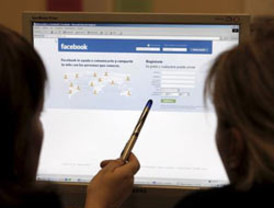 Facebook prepara un sistema para prevenir suicidios