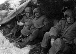 Argentina denuncia 'trabas burocráticas' para identificar a 123 soldados enterrados en Malvinas