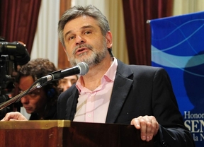 Filmus lamentó las "declaraciones agresivas" de Cameron