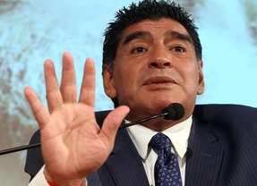   Maradona apoya a Al Hussein para destronar a Blatter