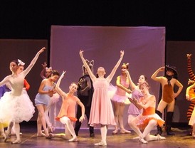 La nueva programación de 2011 del Teatro Villa de Molina comienza el martes 4 de enero con un espectáculo de danza