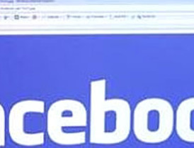 Proteccion de datos de la UE ve 'inaceptable' la configuración de privacidad de Facebook