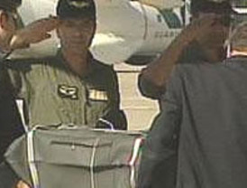 La familia se lleva el cuerpo de Rayán en un avión fletado por el Rey de Marruecos