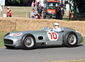 El Mercedes de Fangio fue subastado por 20,2 millones de euros