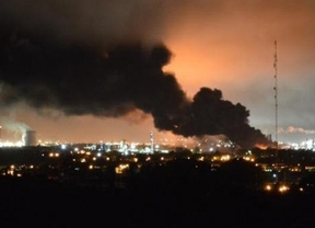 YPF contuvo el incendio en su refinería de Ensenada