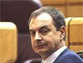 Zapatero ofrece su lado más duro contra el PP