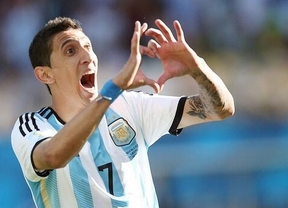 Sufriendo, con un Di María enorme, Argentina pasó a los cuartos de final