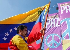 Maduro advirtió que "la revolución no va a renunciar"