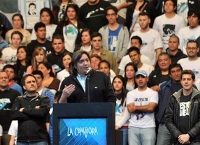 Máximo Kirchner realizó su aparición pública cerrando  el acto de La Cámpora 