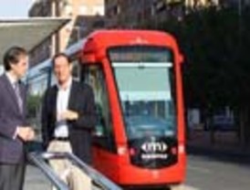 El alcalde espera la decisión del Goberno regional para implantar el metro ligero en Santander