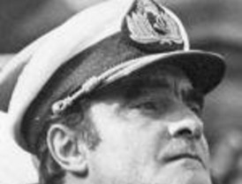 Massera fue internado por una supuesta afección cardíaca