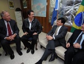 Acuerdo en Honduras contempla la formación de un Gobierno de coalición