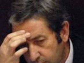 Quieren mandar a Cobos a un psiquiatra