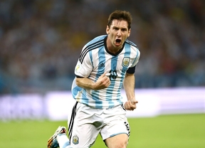 Con un golazo de Messi, Argentina venció a Bosnia por dos a uno en el debut del mundial