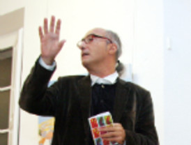 Dracula dirigeix l'Arts Santa Mònica