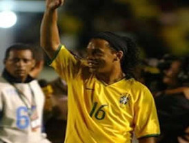 Ronaldinho dice haber apostado por la recuperación de Ronaldo