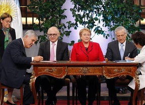 Chile y Argentina firmaron acuerdos para profundizar su integración