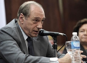 Zaffaroni se mostró a favor de que organismos internacionales regulen el accionar de grupos financieros