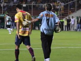 Monarcas 1-1 con Banfield y dice adiós a Copa Libertadores