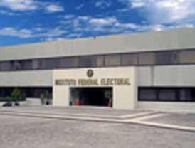 IFE descarta modificar tiempos de campaña