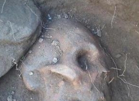 Encuentran restos humanos de unos 900 años de antigüedad 