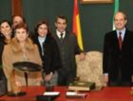 Chaves le recuerda como inspirador de la Autonomía