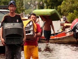 Gobierno evacúa afectados por lluvias en Sur del Lago