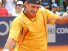 Operaron con éxito a Nalbandian