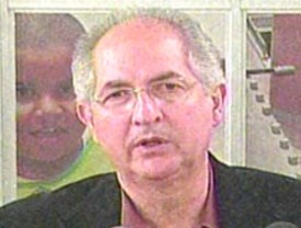 Gobierno ejecuta “un golpe de Estado continuado”