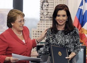Cristina y Bachelet coincidieron que "comienza una nueva etapa en las relaciones bilaterales"