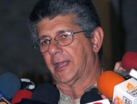 Ramos Allup confía en que Rosales está protegido en Perú