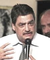 No publican ni al Papa, lo atacan