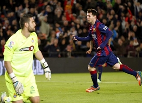 Con un triplete de Messi el Barcelona goleó al Espanyol